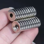 10 Pezzi Magneti Neodimio N35 Rotondi 12x3mm con Foro 3mm